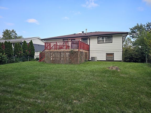 2nd image of 17010 Elm Dr