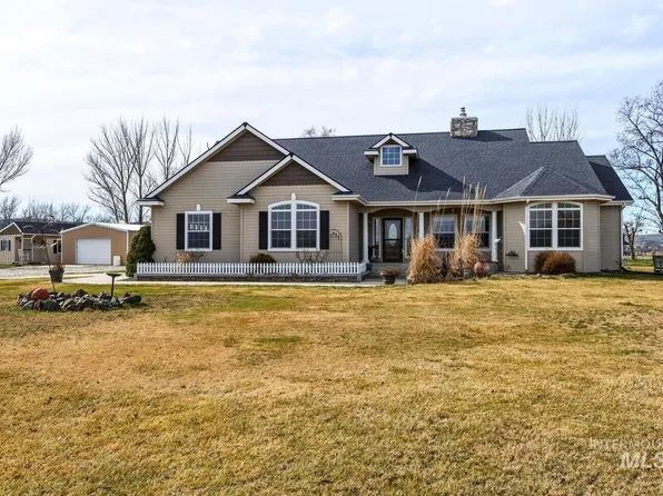 2405 Star Ln, Emmett, ID 83617