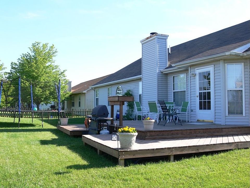 2nd image of 1101 Sycamore Pl