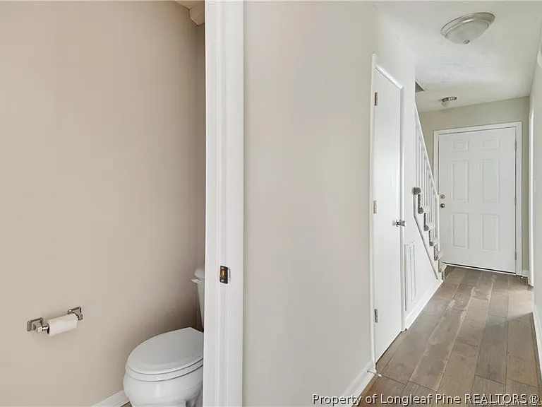 5940 Laguna Dr — Photo 35