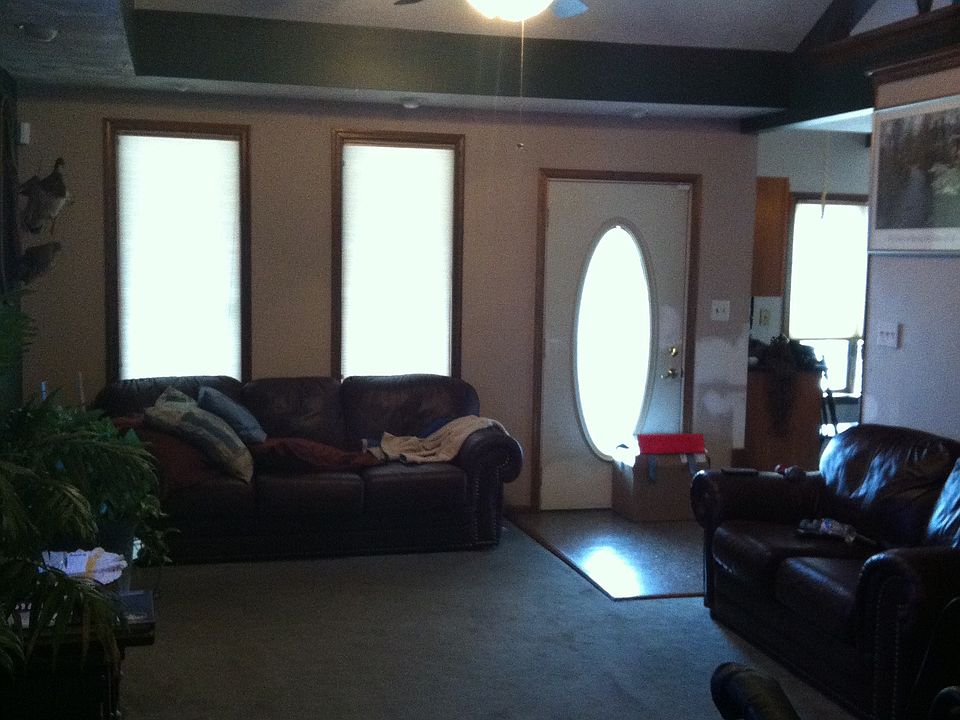 2nd image of 30 Fallon Dr