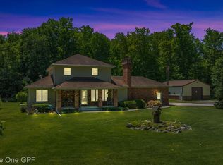 8077 Avoca Rd, Avoca, MI 48006