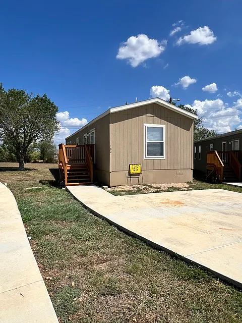 182 Zain Ln — Photo 3