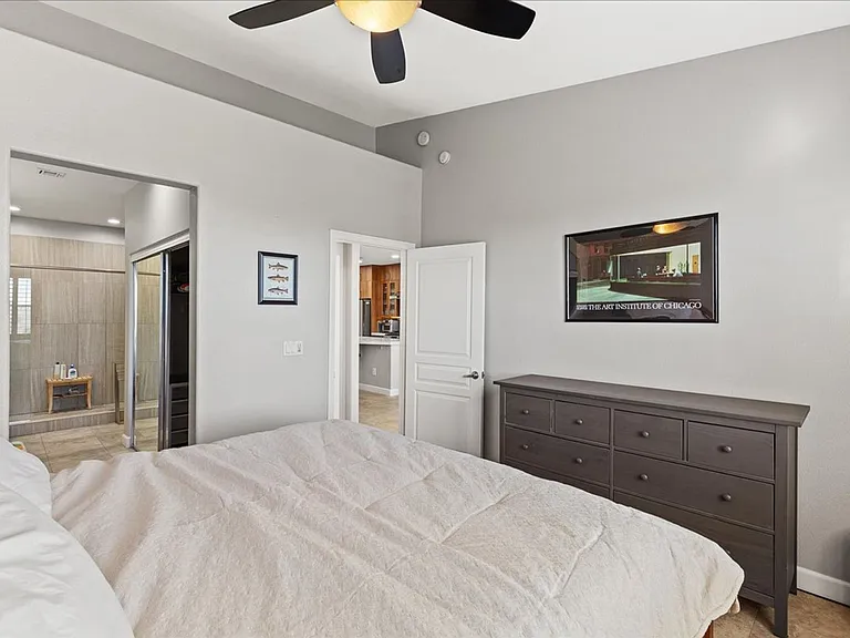 660 Peachy Canyon Cir #201 — Photo 16