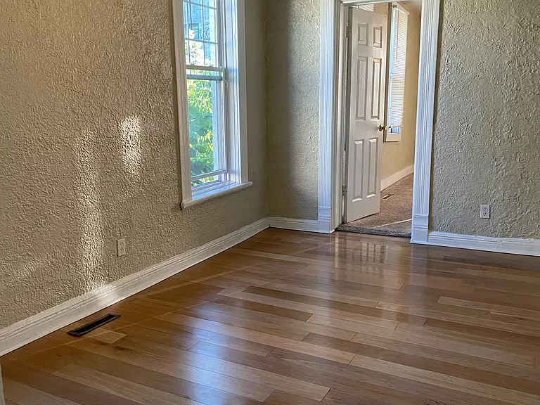 1515 N Cass St #5 — Photo 10