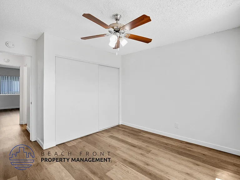1525 Pine Ave. — Photo 10