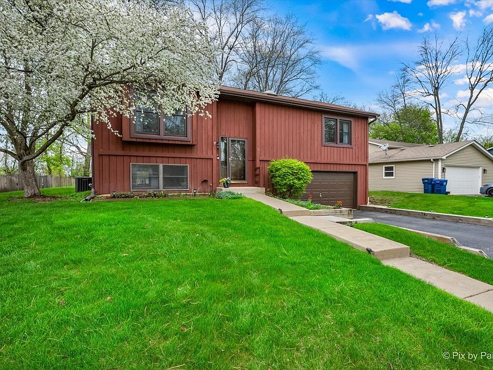 1st image of 26 Sheehan Dr