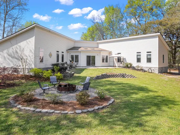 4777 Coon Club Rd, Hollywood, SC 29449