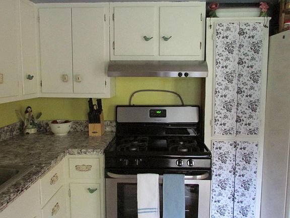 4th image of 812 Eugenia Dr