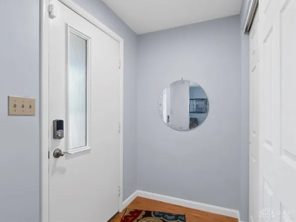 4802 Foxdale Dr, Dayton, OH 45429