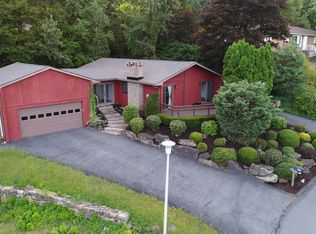 103 Glenstone Rd, Dickson City, PA 18519