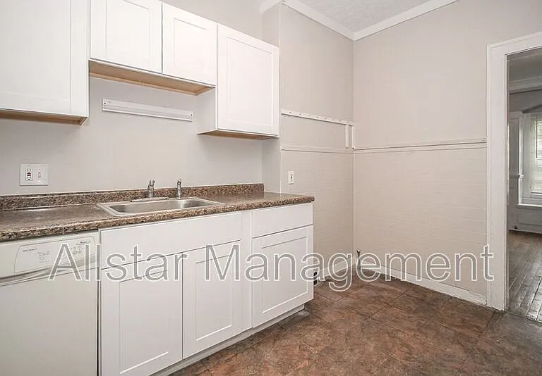 3065 E Derbyshire Rd — Photo 10
