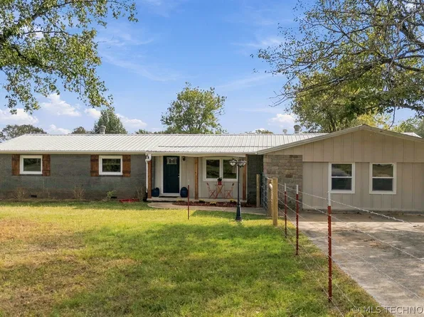 11754 E 520th Rd, Claremore, OK 74019
