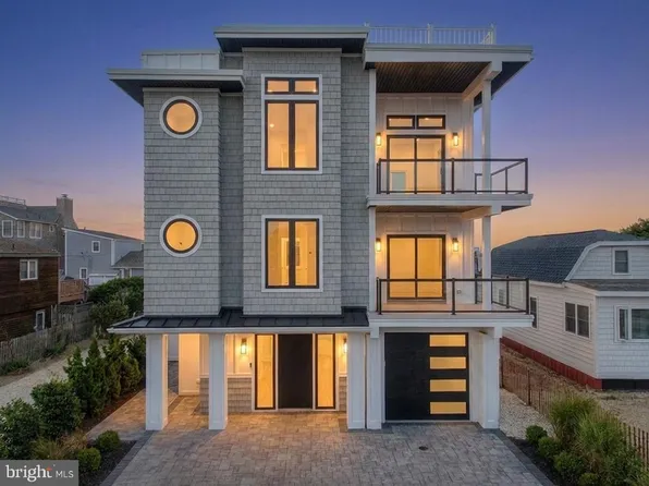 5104 West Ave, Long Beach, NJ 08008