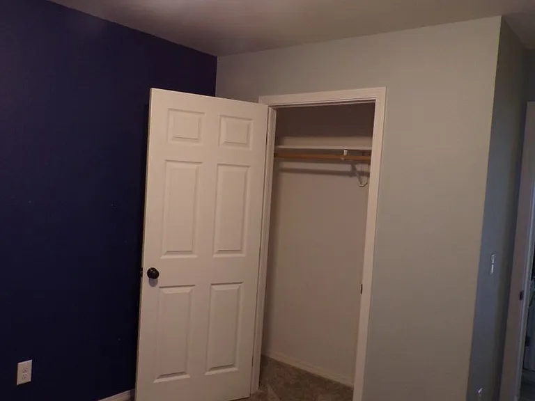 2812 Athens Ct — Photo 7