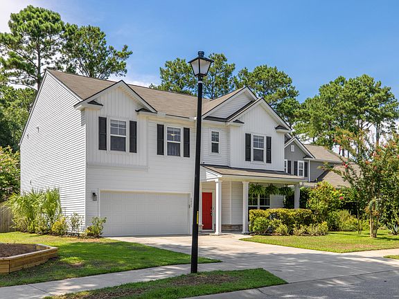 3rd image of 2025 Lanneau Ln
