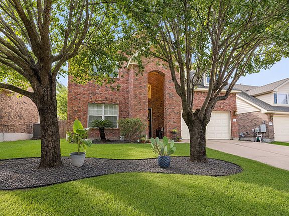 2nd image of 2844 Mission Tejas Dr