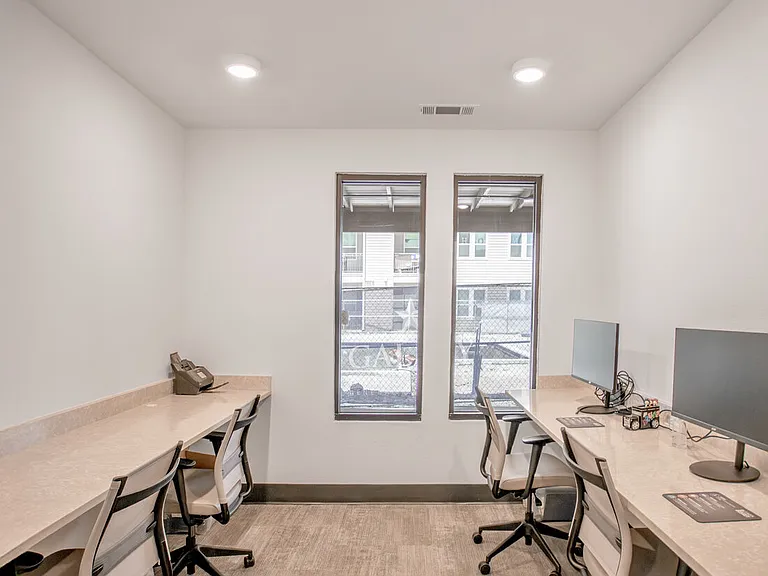 Loma Vista Lofts — Photo 56