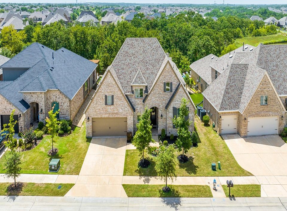 1st image of 9213 Pecan Woods Trl