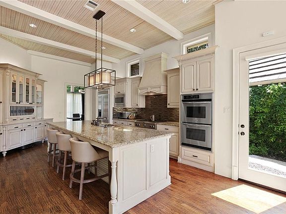 2nd image of 5740 Gleneagles Dr