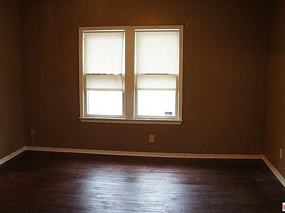 3rd image of 1803 N Evanston Pl