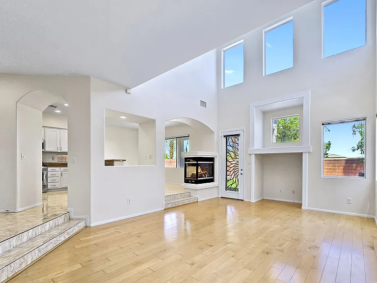 1052 Brinkman St — Photo 7