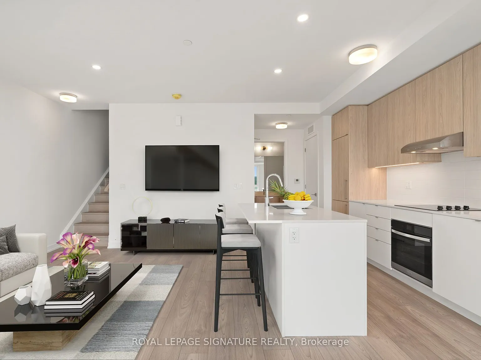 2 bed, $3,200 — Photo 4