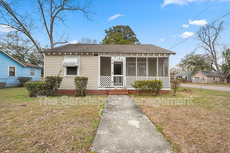 1st image of 2144 Banyan St