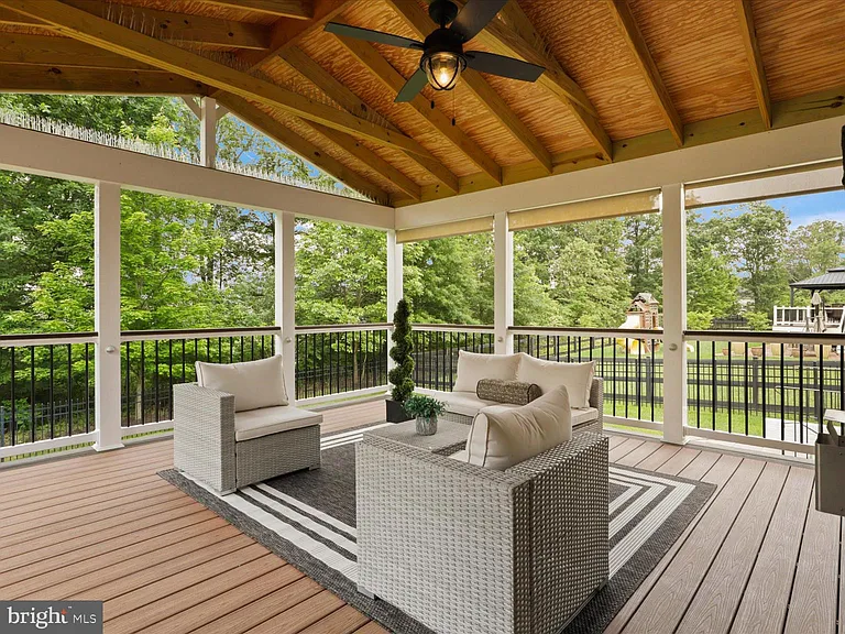 41595 Revival Dr — Photo 24