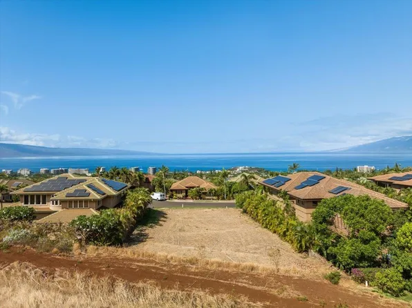 401 Wekiu Pl, Lahaina, HI 96761