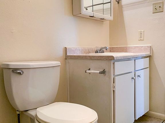 5th image of 13509 Copper Ave NE #3