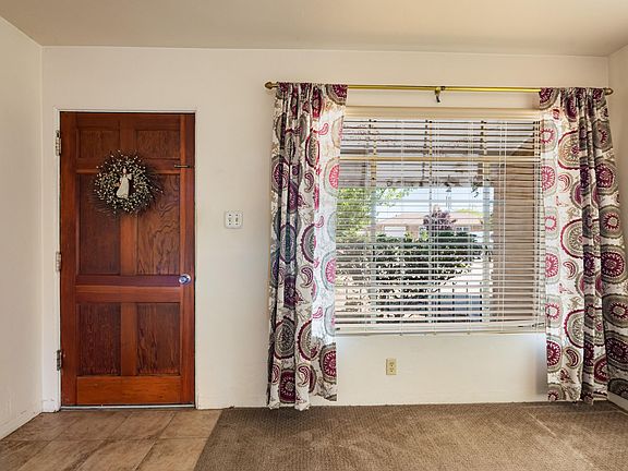 3rd image of 5906 Princess Jeanne Ave NE