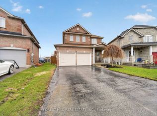18 Dresden Ct, Georgina, ON L4P 4H6