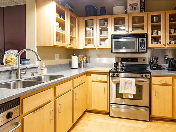 4th image of 800 Peachtree St NE APT 1409