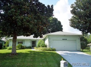 191 W Goldentuft Ct, Beverly Hills, FL 34465