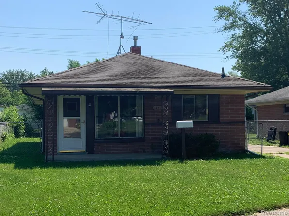 14435 Helen St, Southgate, MI 48195