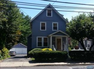 133 N Prospect Ave, Bergenfield, NJ 07621
