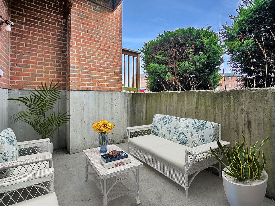 1st image of 1091 Pennington Ct APT 2