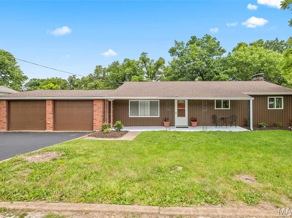317 Vasel Dr, Fenton, MO 63026