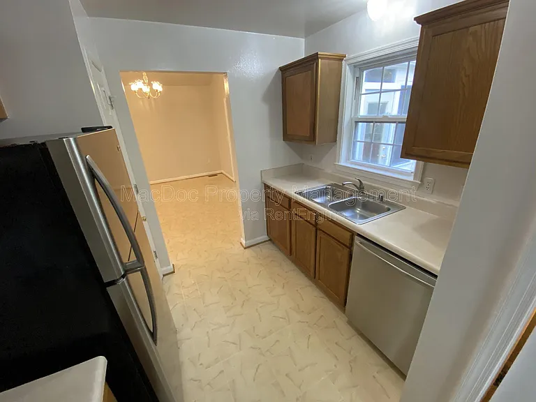 211 Cedar Ridge Dr — Photo 13