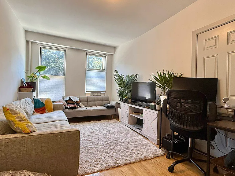 105 Jewel St #1F — Photo 1