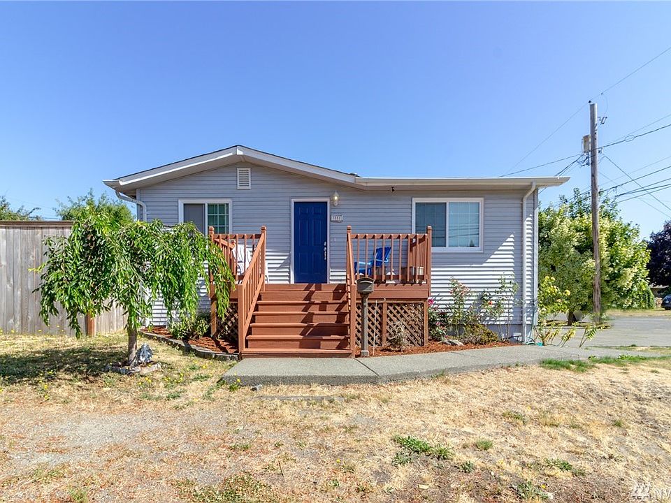 1st image of 3851 S 15th St