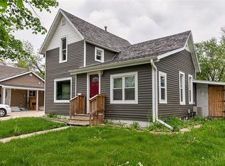 1610 W 3rd St, Perry, IA 50220