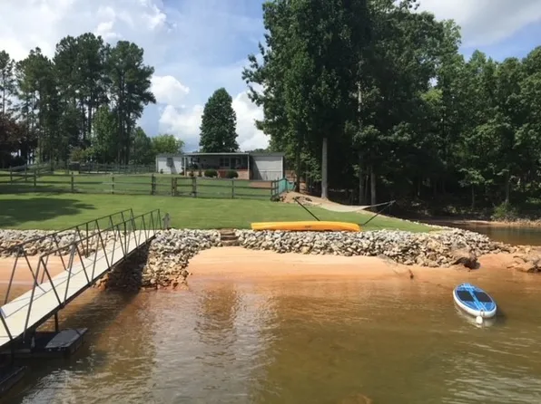 303 Sugarhill Rd, Seneca, SC 29672