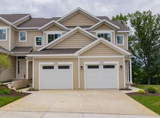 2225 NE Watertown Way, Grand Rapids, MI 49505