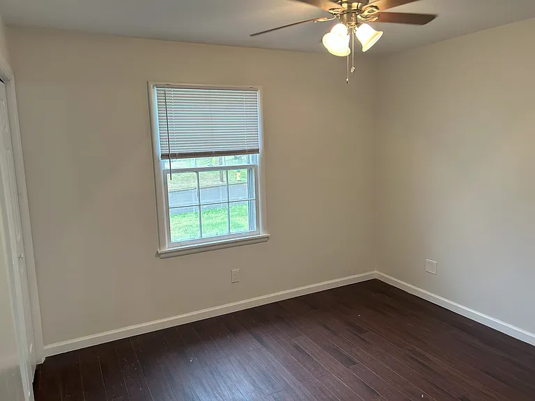 2620 Thornhill Rd NW — Photo 11