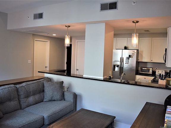 5th image of 314 N Broadway APT 1804