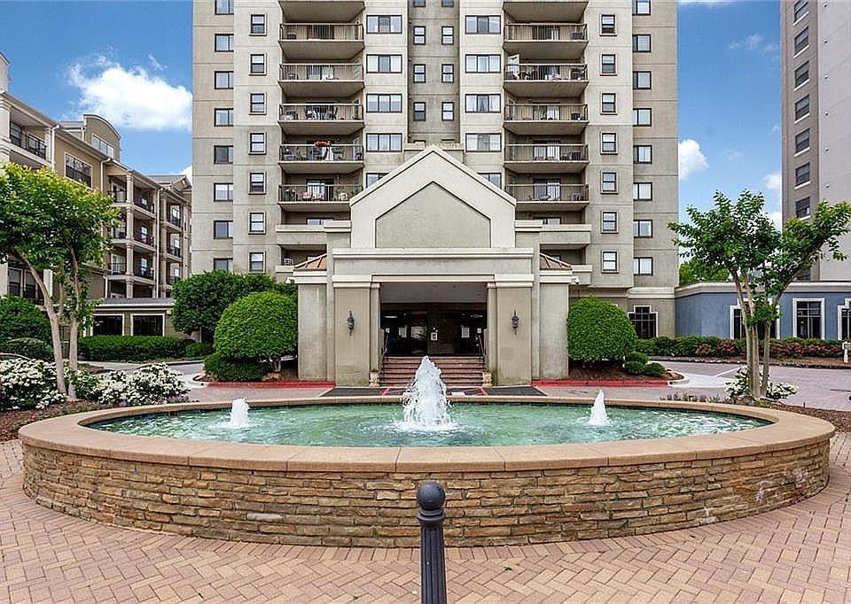 1st image of 795 Hammond Dr APT 806