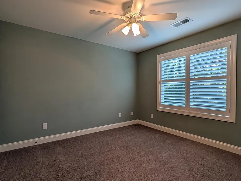 129 Pinebranch Ct — Photo 15