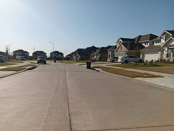 4th image of 8626 Winters Edge Dr